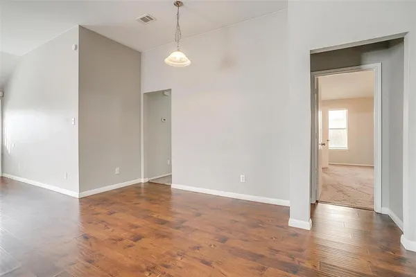 $2,300 | 927 Simon Drive, Cedar Hill, TX 75104