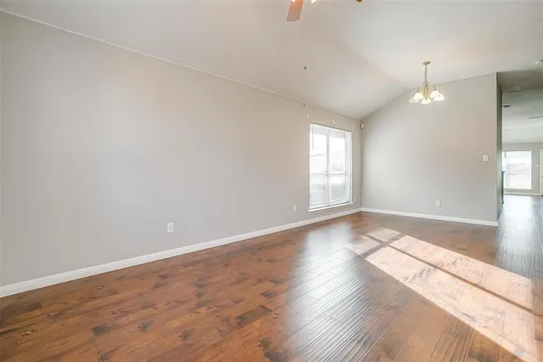 $2,300 | 927 Simon Drive, Cedar Hill, TX 75104