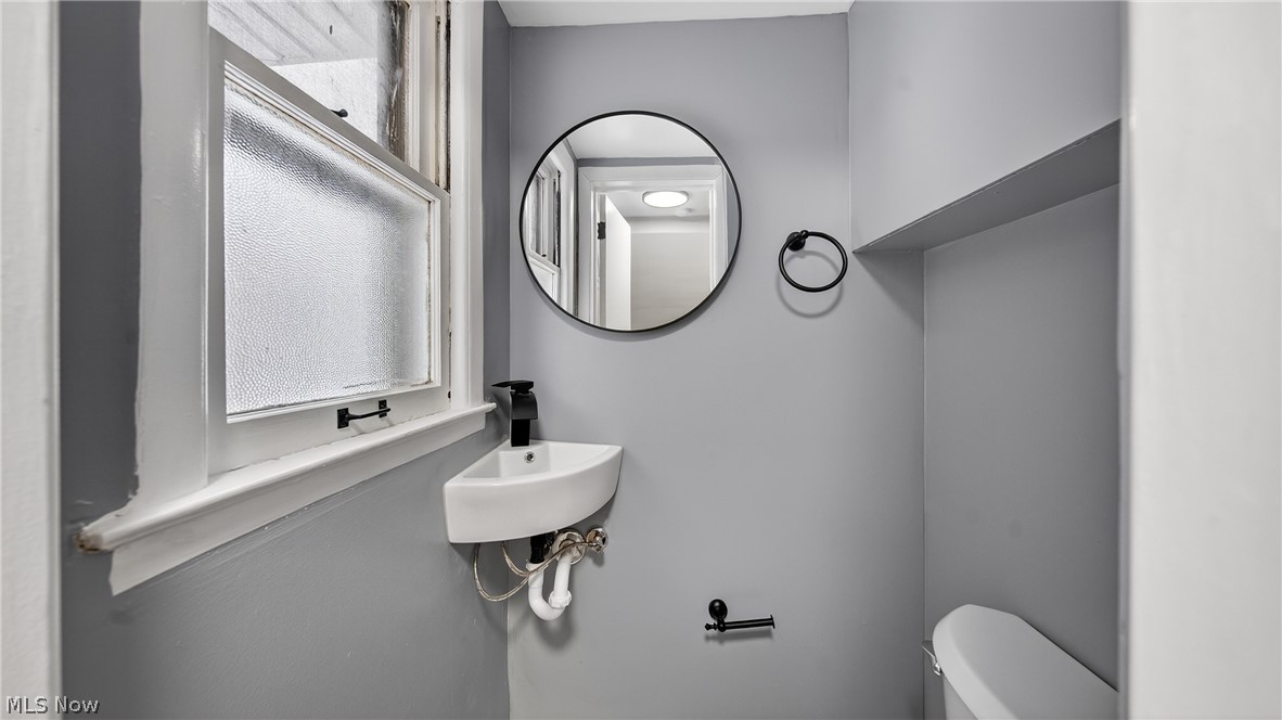 16811 Invermere Avenue Cleveland, OH 44128 - Photo 39 of 47 Bathroom with toilet and a sink