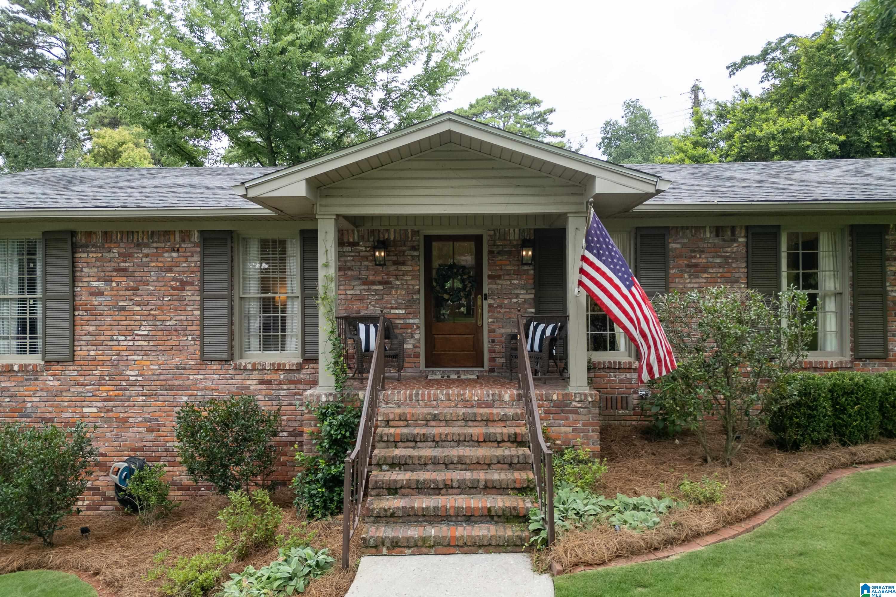 1202 Green Glen Road Birmingham, AL 35216 - Photo 4 of 48