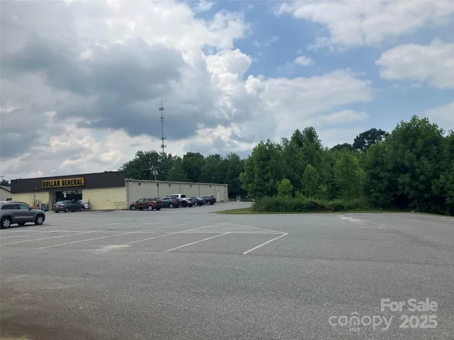 a view of an outdoor space and lakeside