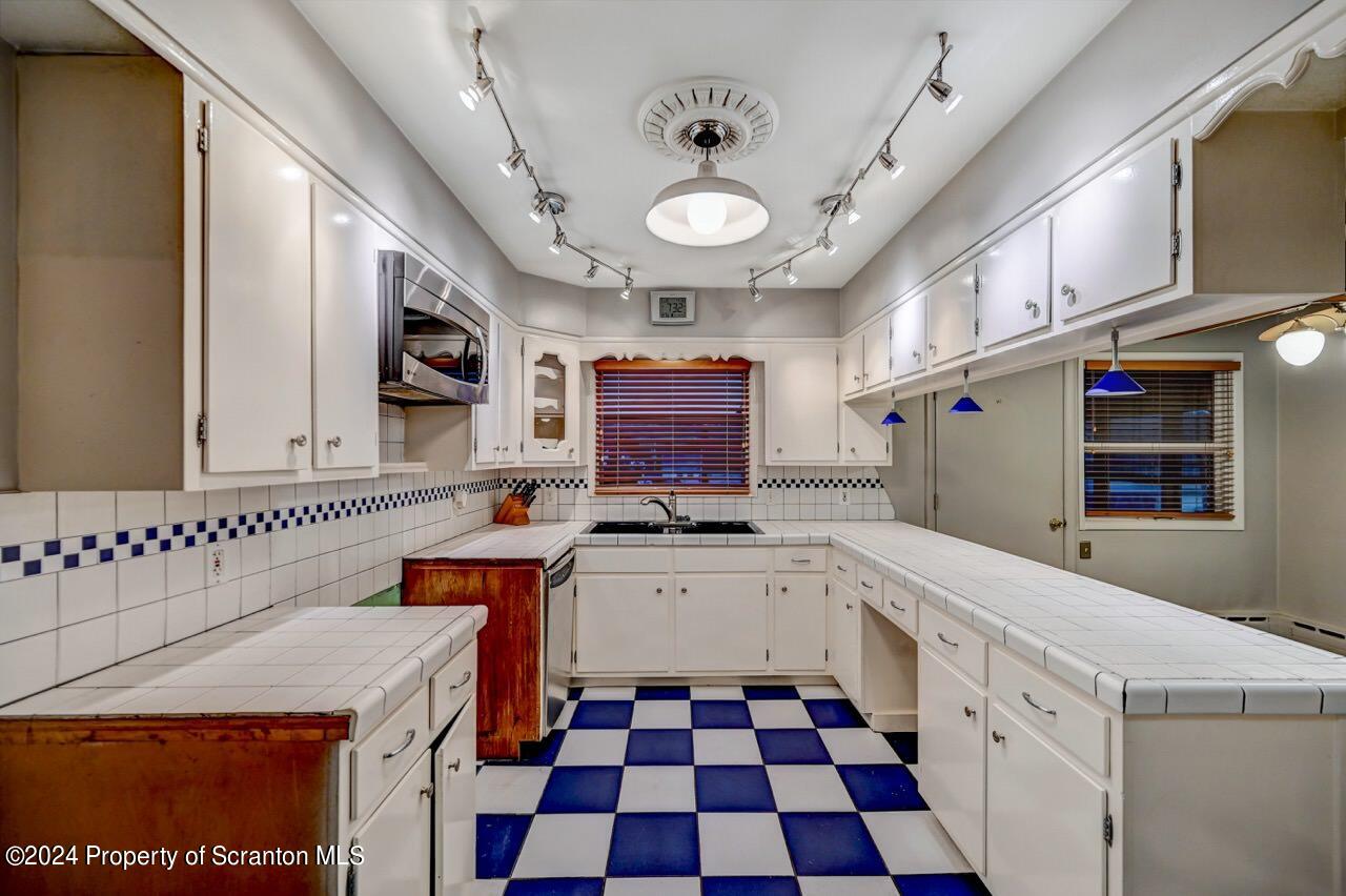 1014 Ridge Avenue Scranton, PA 18510 - Photo 15 of 64 Gallery Image 15