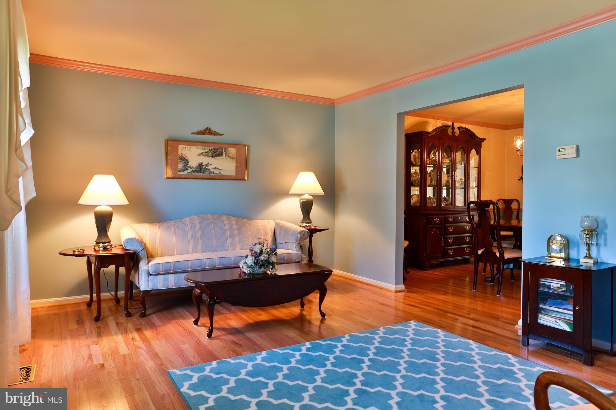 4401 Cottington Road Baltimore, MD 21236 - Photo 3 of 25 Living Room