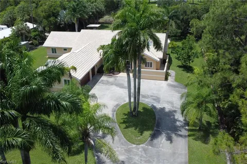 $1,499,000 | 6020 Green Boulevard, Naples, FL 34116