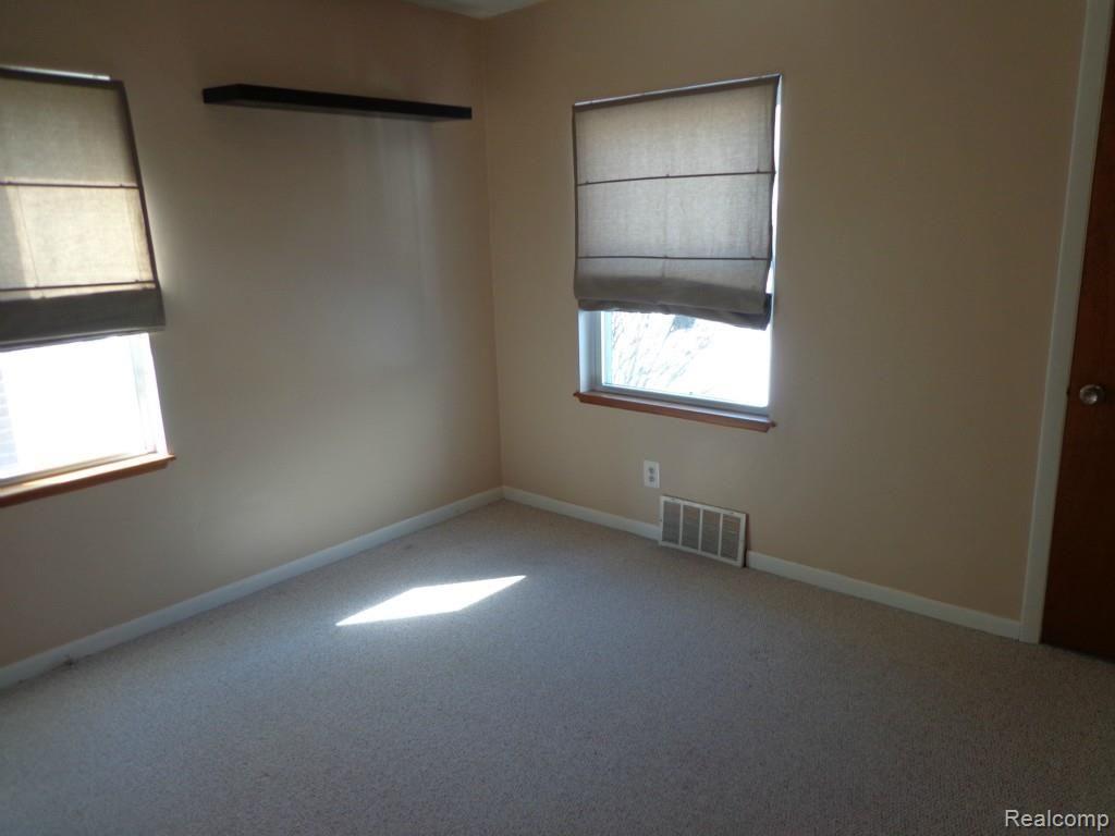 2313 Princeton Road Berkley, MI 48072 - Photo 15 of 28 2313 Princeton march 2014 007.jpg