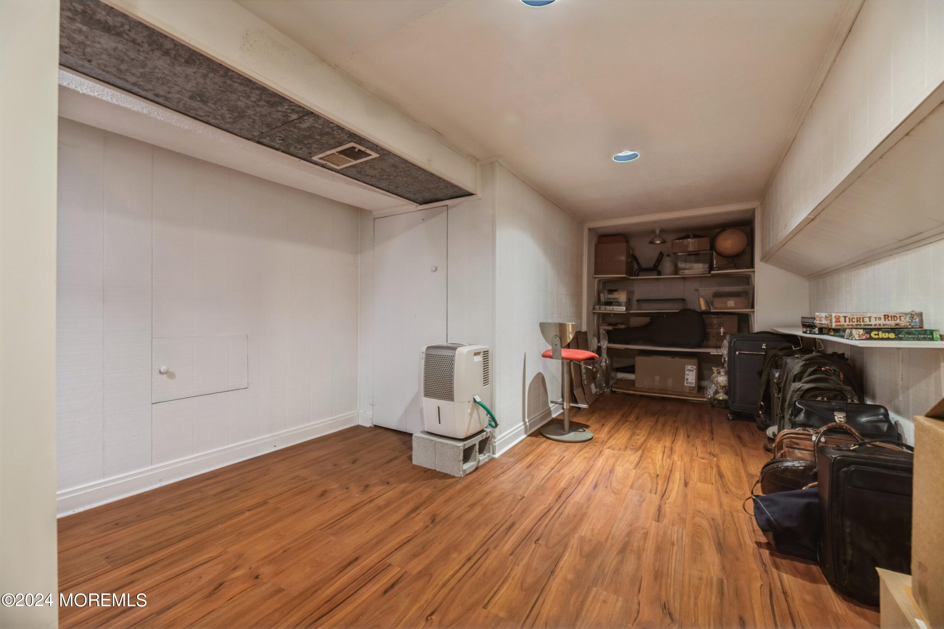 50 Centerville Road Holmdel, NJ 07733 - Photo 34 of 42 32_50CentervilleRd_2041_HiRes