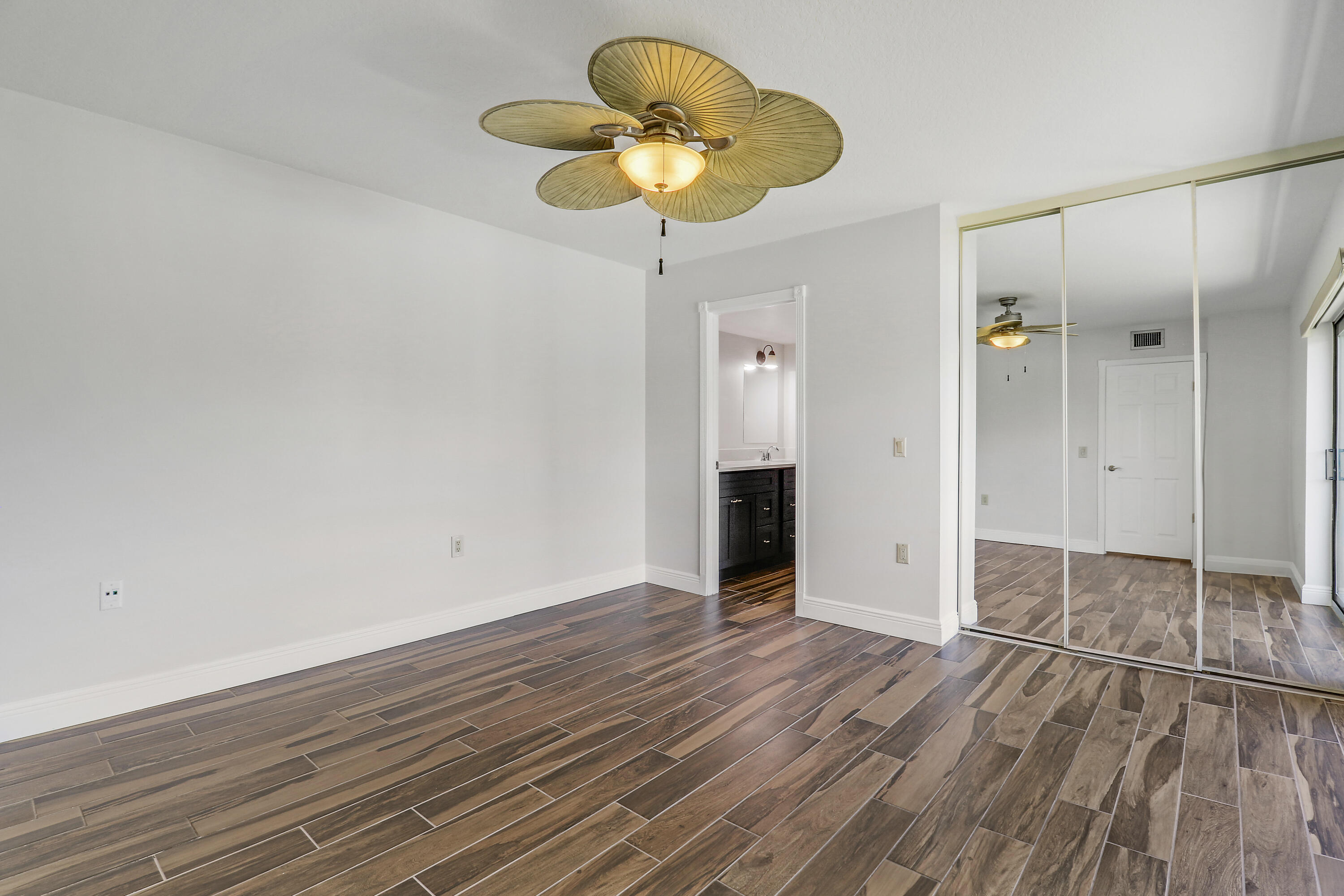 2324 23rd Court, Unit 55D Jupiter, FL 33477 - Photo 18 of 41 Primary