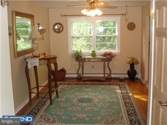 162 Valley Road Warrington, PA 18976 - Photo 5 of 12 Dining Room