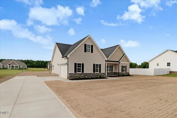 $337,900 | 102 Chester Place, Pikeville, NC 27863