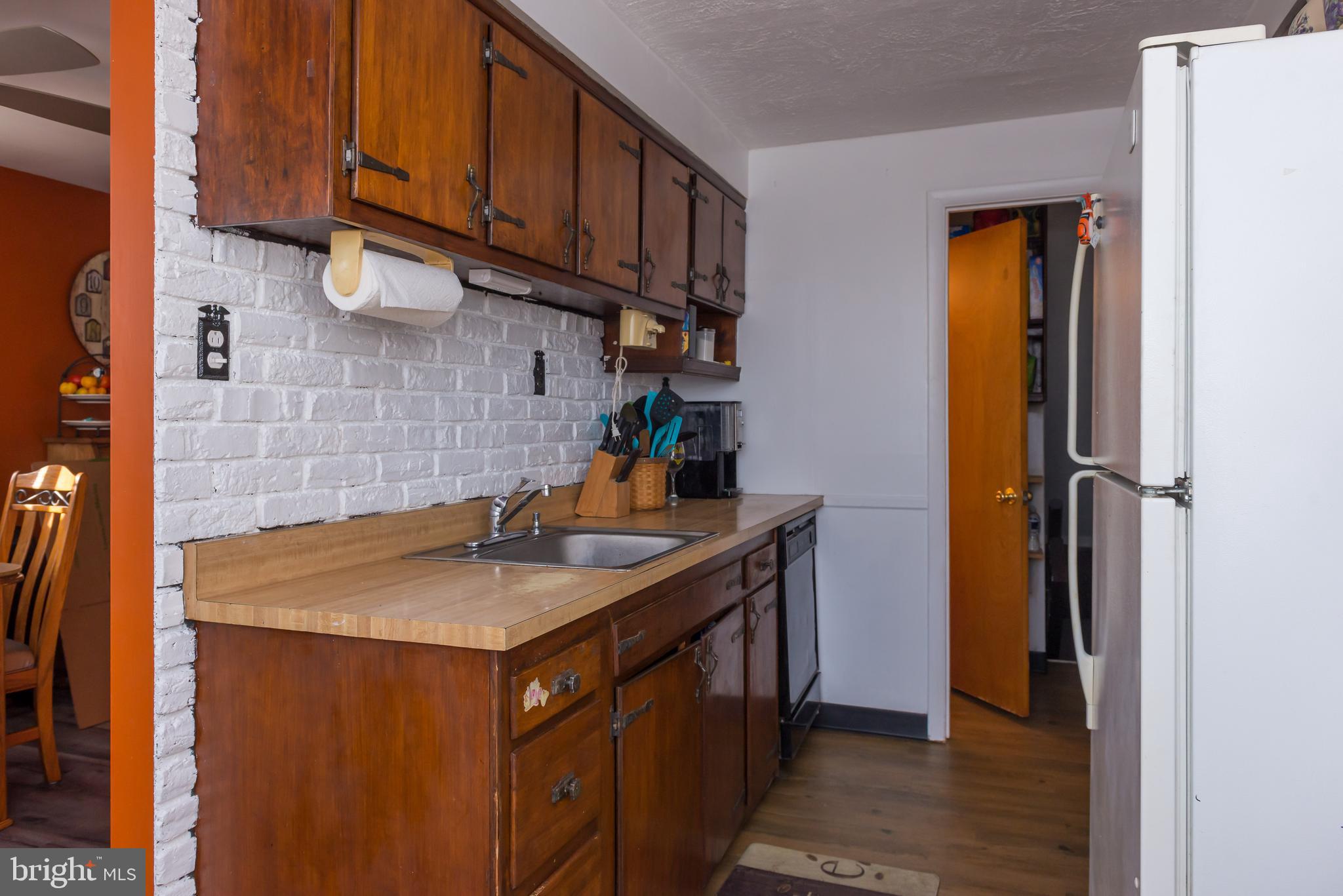 3444 Holyoke Road Philadelphia, PA 19114 - Photo 11 of 28 Gallery Image 11