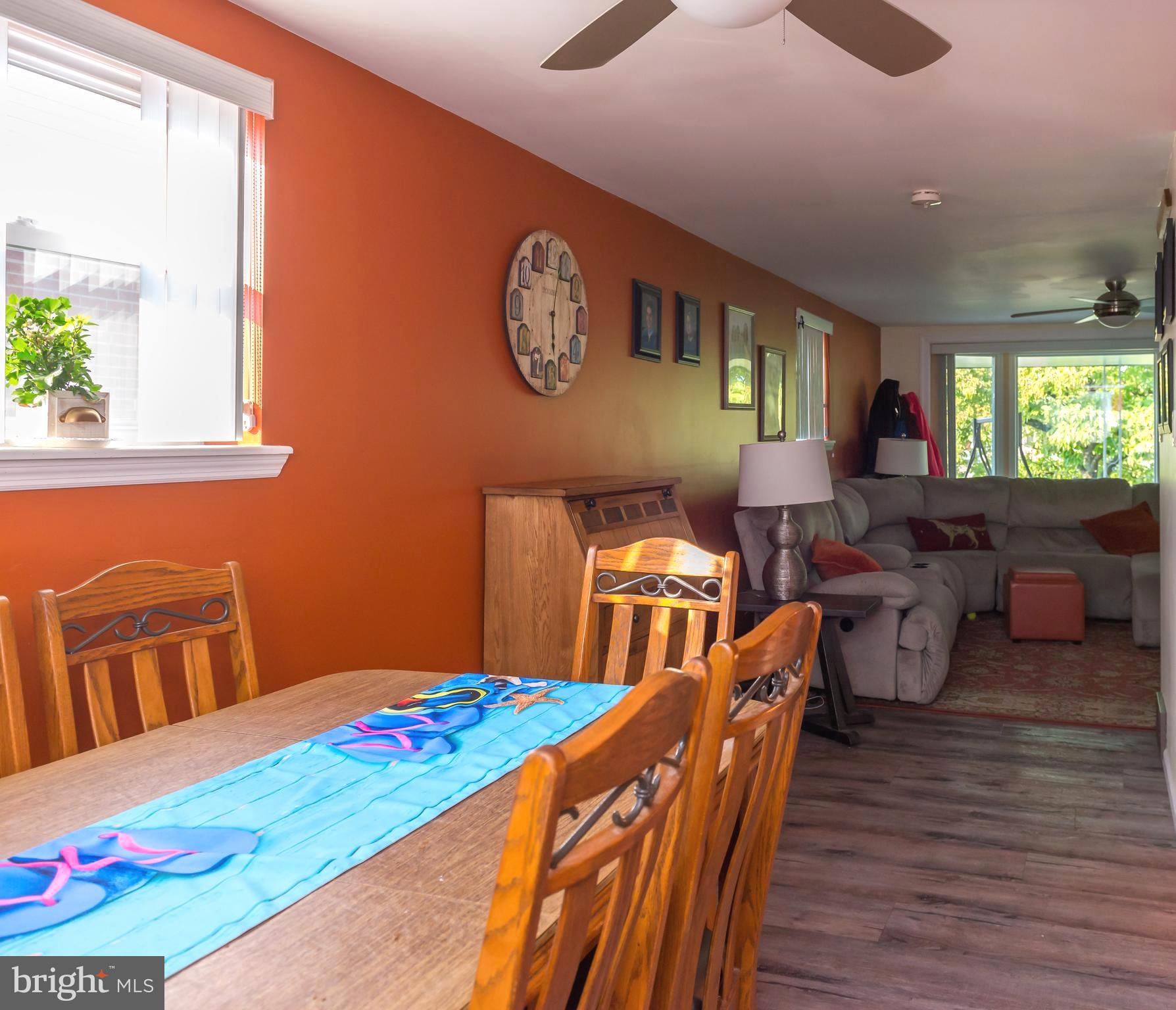 3444 Holyoke Road Philadelphia, PA 19114 - Photo 9 of 28 Dining area off kitchen