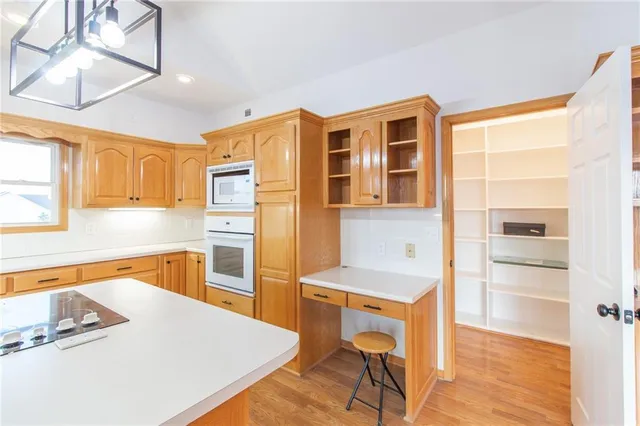 $489,900 | 1303 Southwest 500th Road, Holden, MO 64040