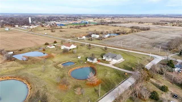 $489,900 | 1303 Southwest 500th Road, Holden, MO 64040