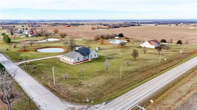 $489,900 | 1303 Southwest 500th Road, Holden, MO 64040