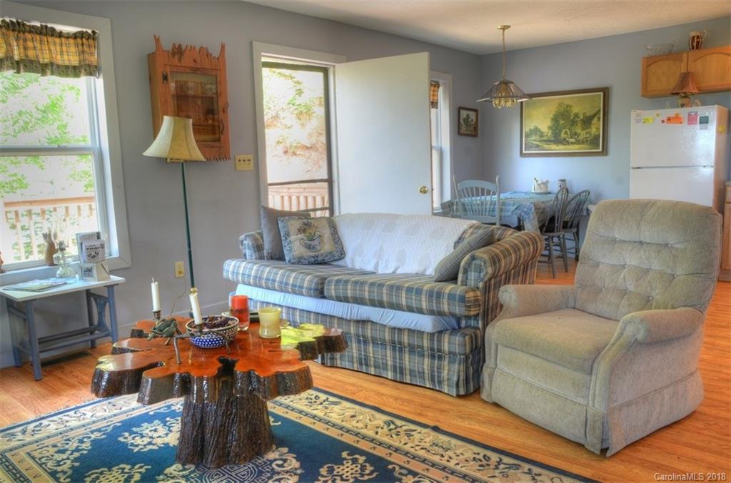 970 Henderson Road Franklin, NC 28734 - Photo 13 of 20 Gallery Image 13
