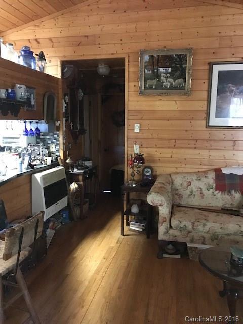 970 Henderson Road Franklin, NC 28734 - Photo 15 of 20 Gallery Image 15
