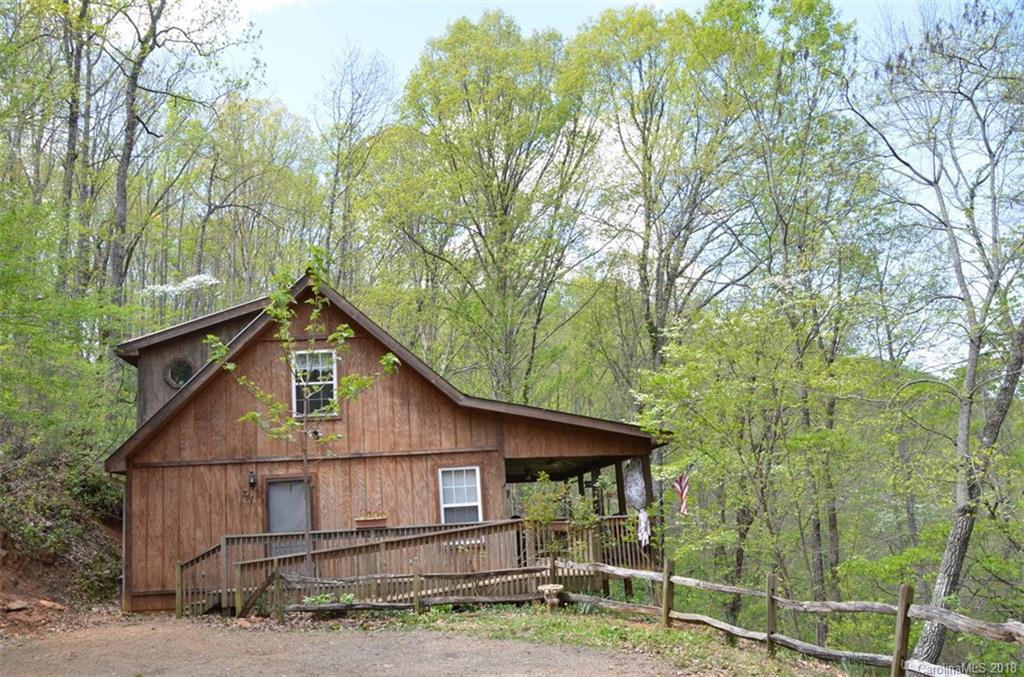 970 Henderson Road Franklin, NC 28734 - Photo 3 of 20 Gallery Image 3
