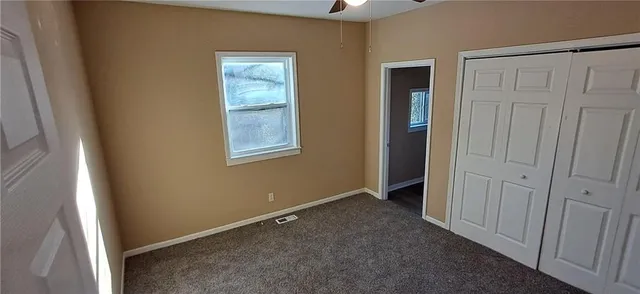 $1,200 | 512 Shady Avenue, St. Joseph, MO 64505