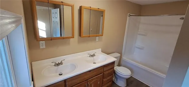 $1,200 | 512 Shady Avenue, St. Joseph, MO 64505