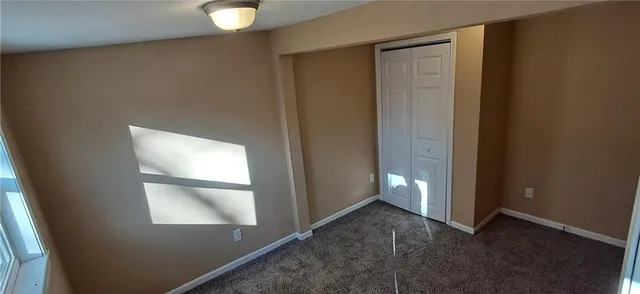 $1,200 | 512 Shady Avenue, St. Joseph, MO 64505