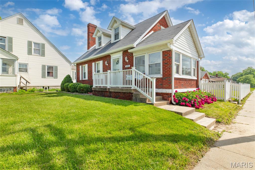 1201 Milton Road Alton, IL 62002 - Photo 2 of 41