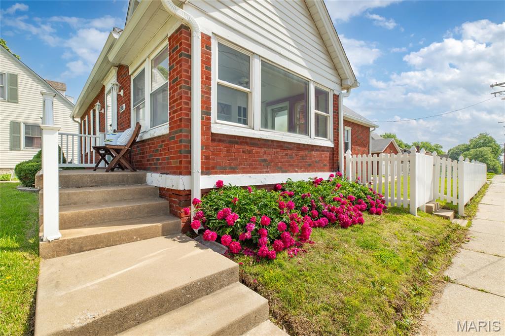 1201 Milton Road Alton, IL 62002 - Photo 3 of 41