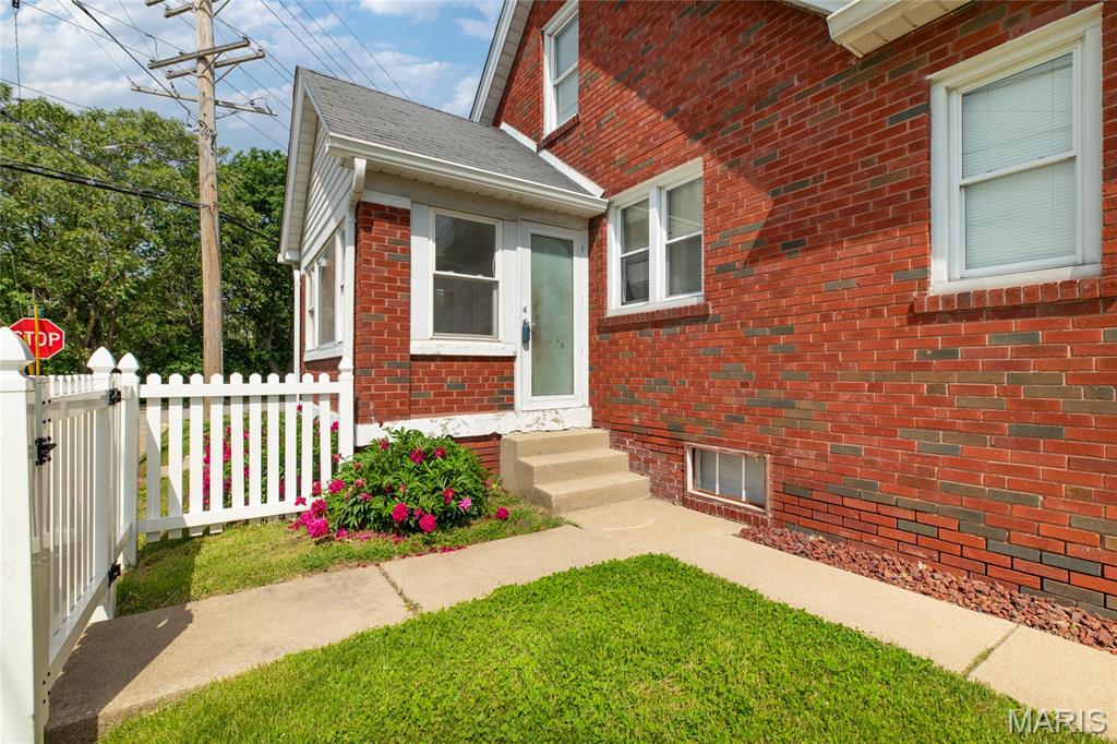 1201 Milton Road Alton, IL 62002 - Photo 4 of 41