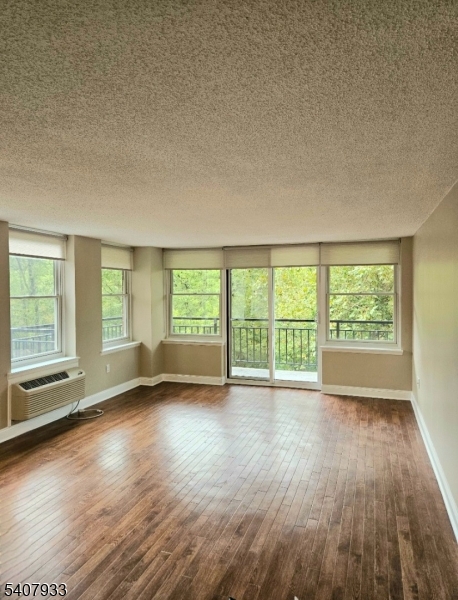 300 Main Street, Unit 310 Little Falls, NJ 07424 - Photo 11 of 17