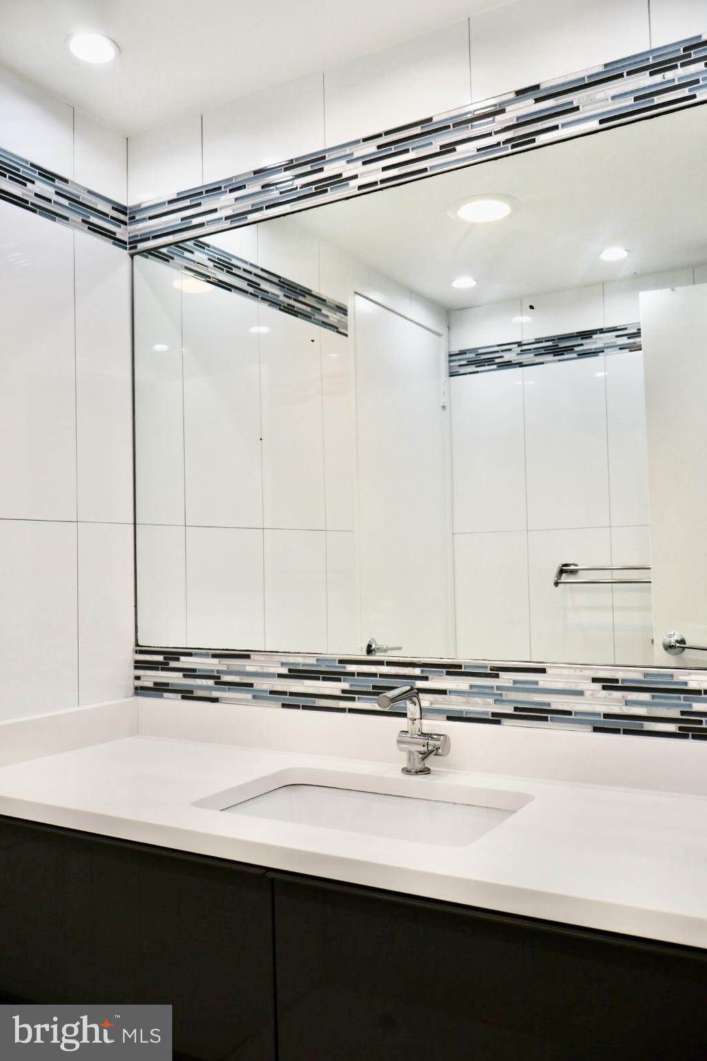 6101 Edsall Road, Unit 207 Alexandria, VA 22304 - Photo 19 of 41