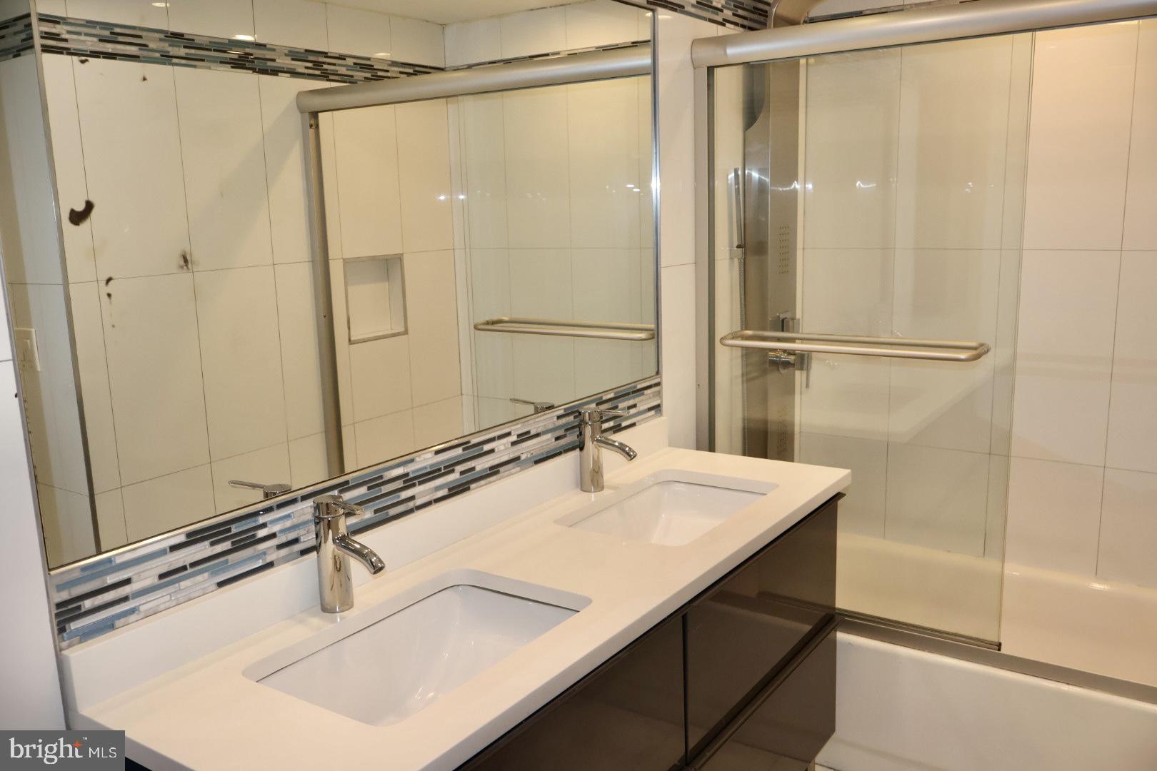 6101 Edsall Road, Unit 207 Alexandria, VA 22304 - Photo 23 of 41