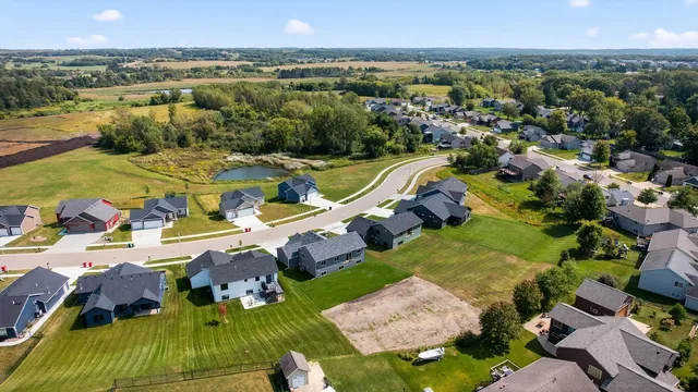 $479,900 | 239 Stonelake Drive Southeast, Rochester, MN 55904