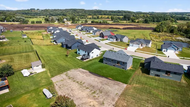 $479,900 | 239 Stonelake Drive Southeast, Rochester, MN 55904