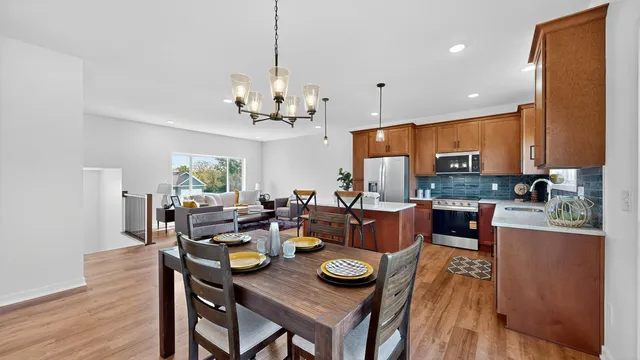 $479,900 | 239 Stonelake Drive Southeast, Rochester, MN 55904