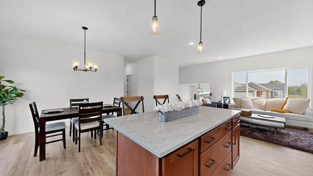 $479,900 | 239 Stonelake Drive Southeast, Rochester, MN 55904