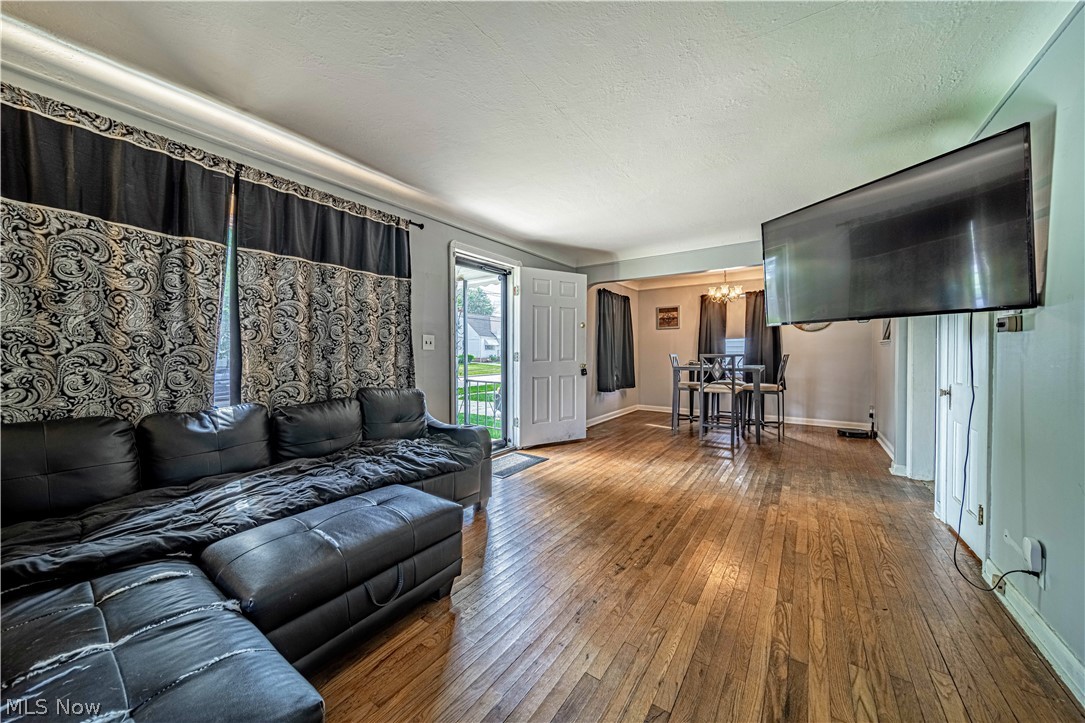 1536 Douglas Road Wickliffe, OH 44092 - Photo 3 of 23 Gallery Image 3