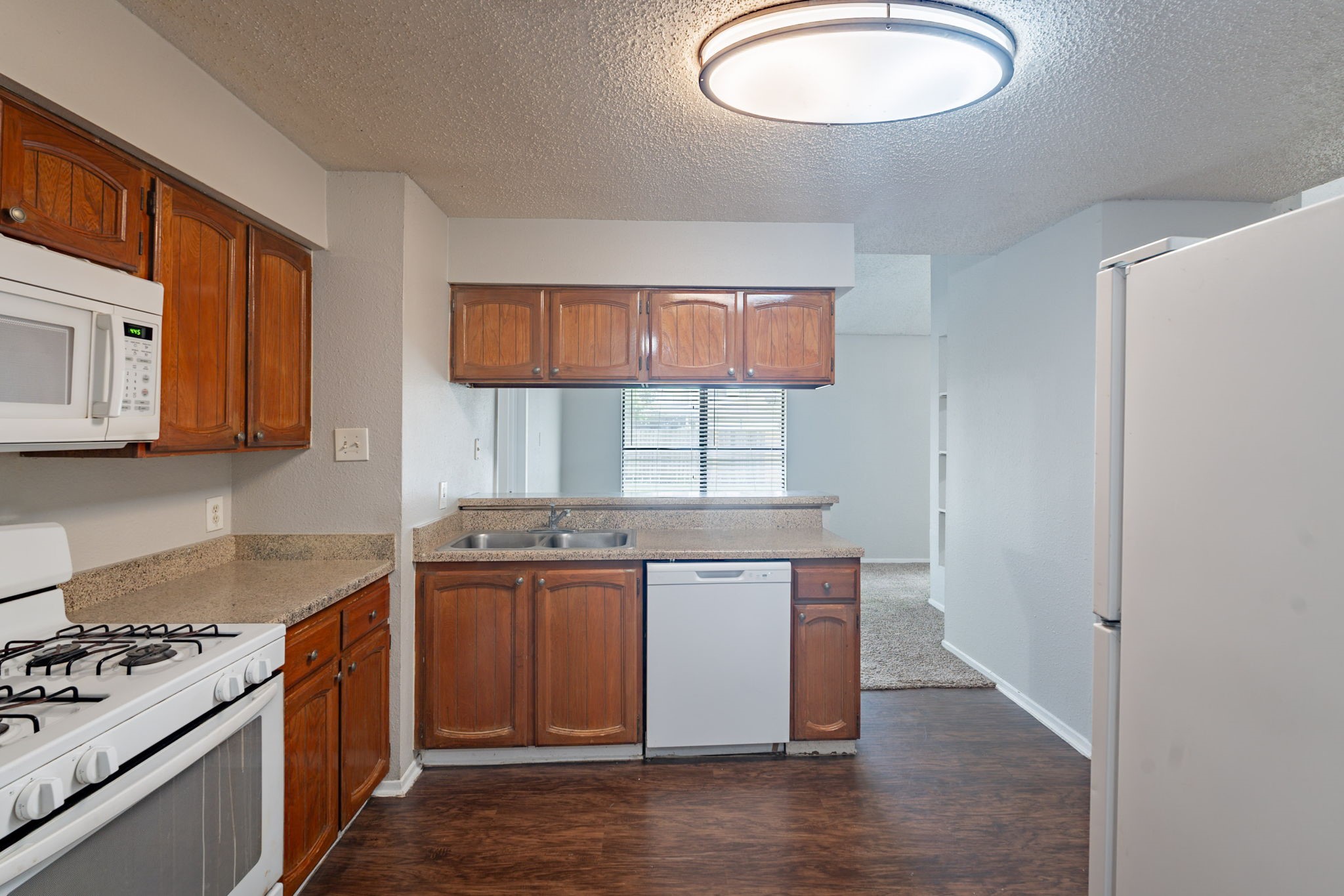 2302 Peaceful Valley Drive Spring, TX 77373 - Photo 14 of 39