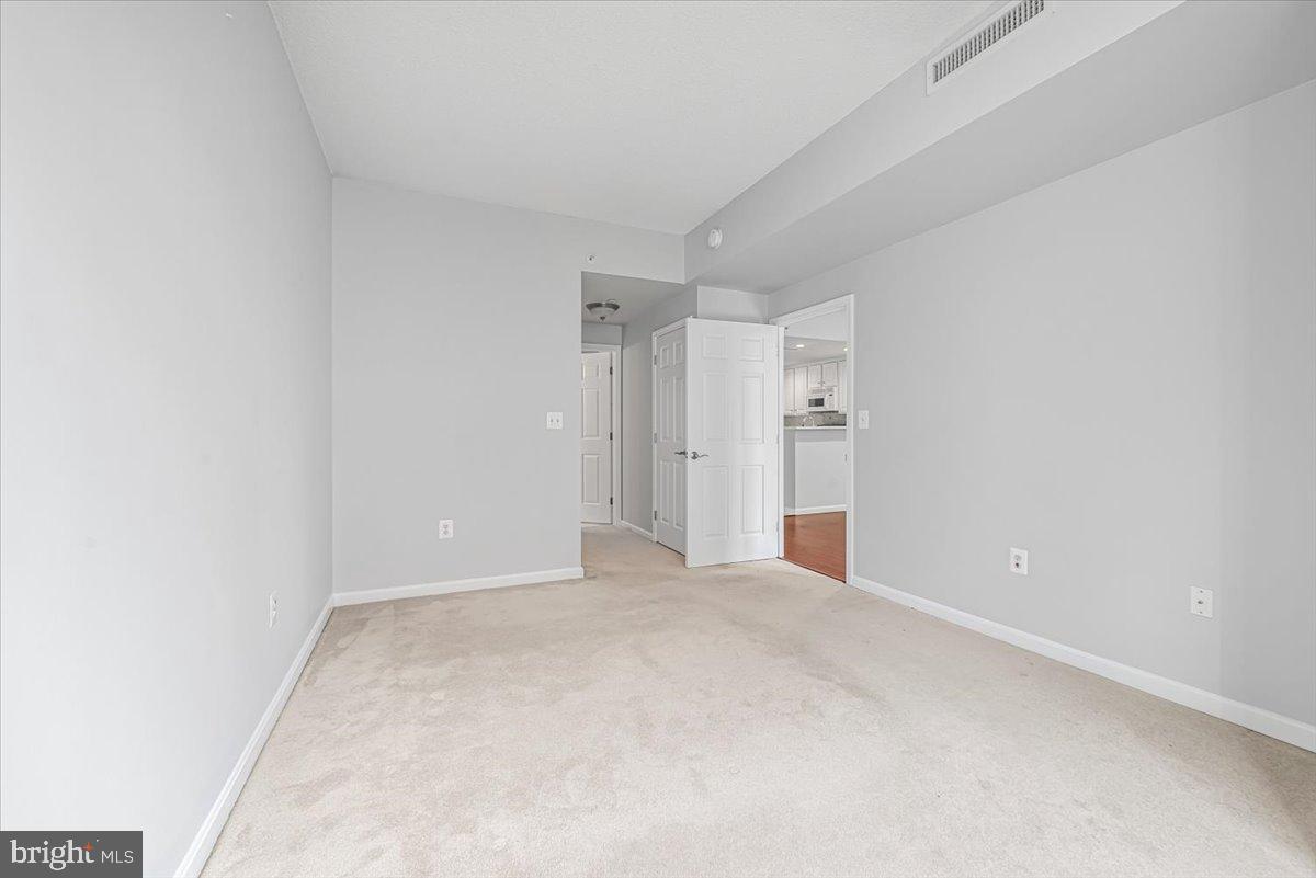 11710 Old Georgetown Road, Unit 121 North Bethesda, MD 20852 - Photo 12 of 35 a view of an empty room