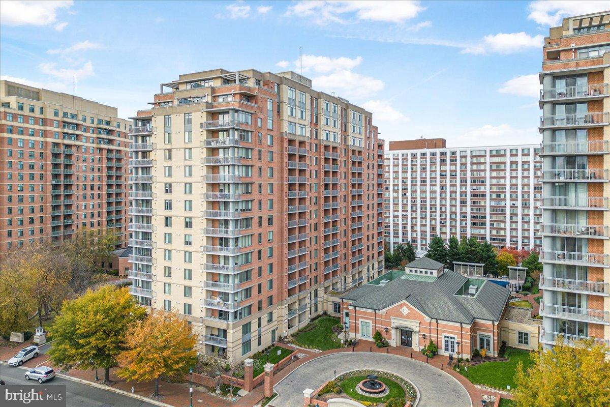 11710 Old Georgetown Road, Unit 121 North Bethesda, MD 20852 - Photo 2 of 35 a view of a city with tall buildings
