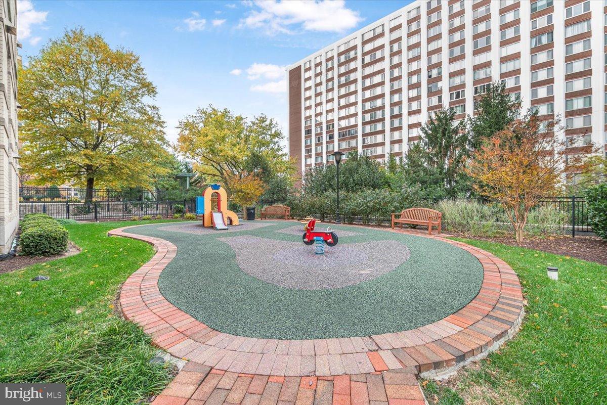 11710 Old Georgetown Road, Unit 121 North Bethesda, MD 20852 - Photo 31 of 35 a view of outdoor space yard and trees