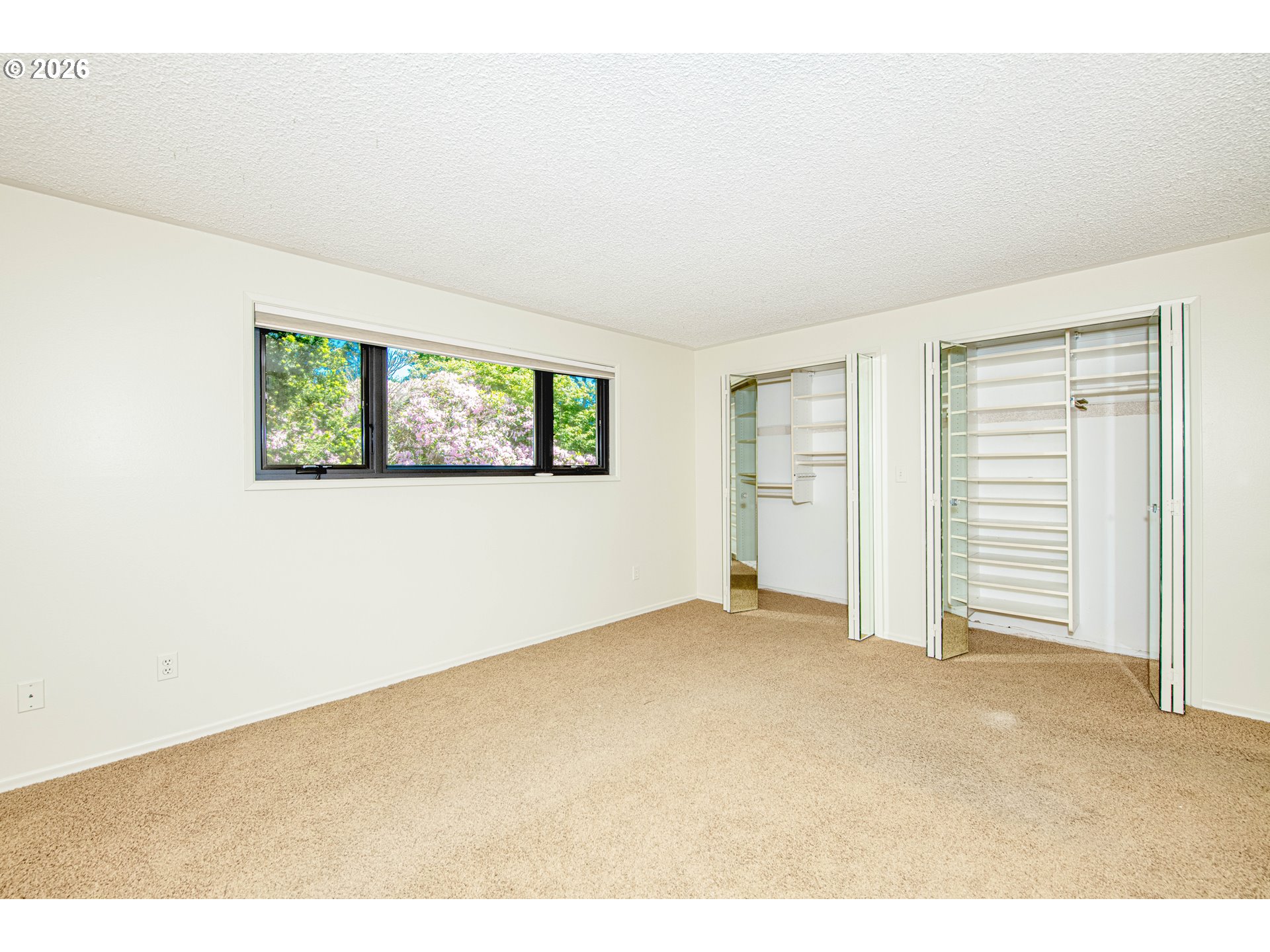 9 Britten Court Lake Oswego, OR 97035 - Photo 12 of 31 Bedroom, Primary