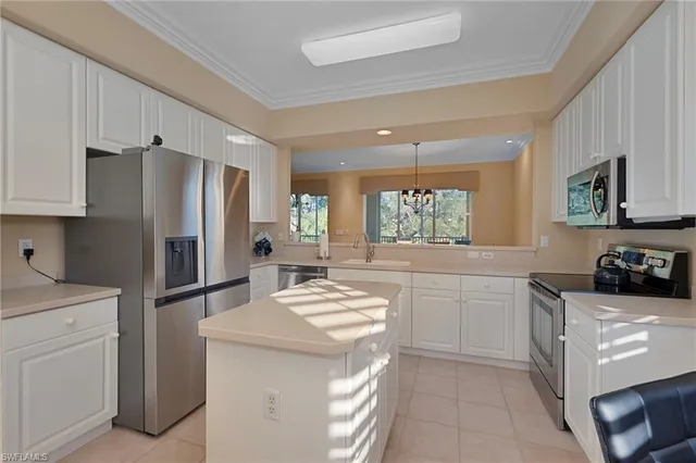 $625,000 | 642 Vintage Reserve Circle, Unit 3D, Naples, FL 34119