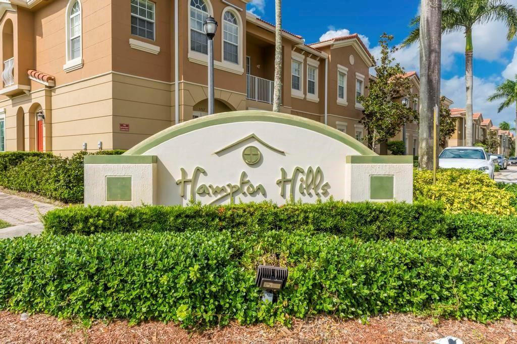 5802 Hampton Hills Boulevard, Unit 5802 Fort Lauderdale, FL 33321 - Photo 2 of 22 Photo 2