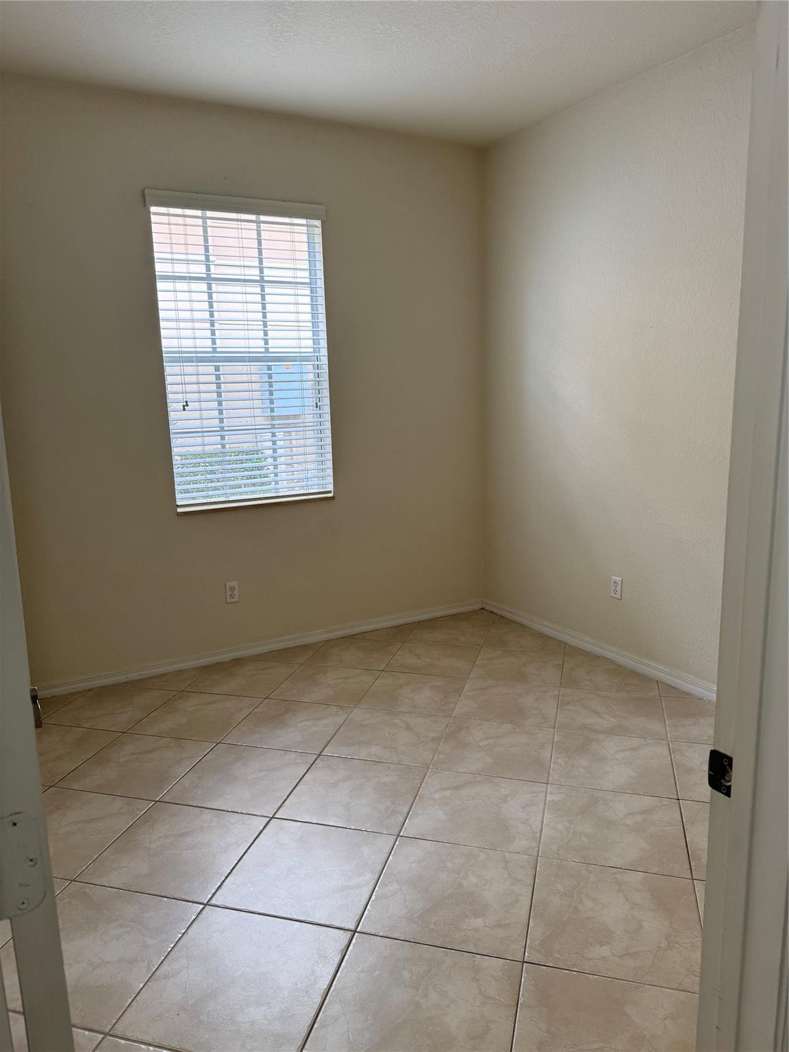 5802 Hampton Hills Boulevard, Unit 5802 Fort Lauderdale, FL 33321 - Photo 21 of 22 Photo 21