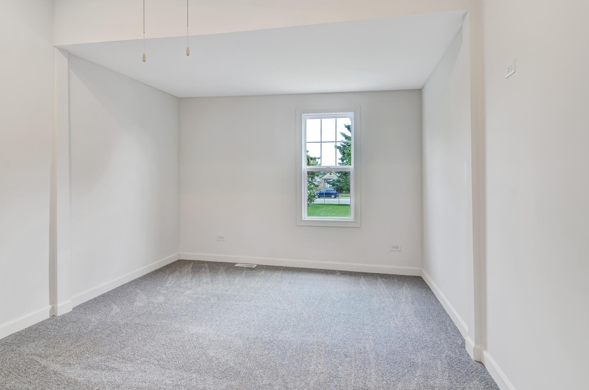 246 142nd Street Hammond, IN 46327 - Photo 11 of 30 an empty room with a window