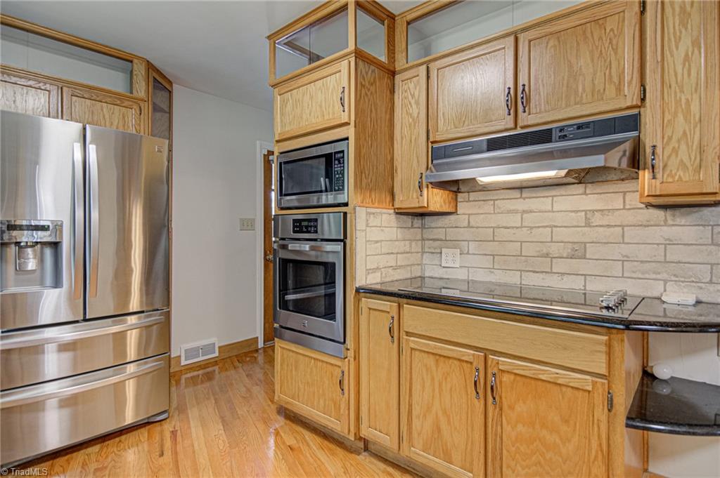 8495 Reynolda Road Pfafftown, NC 27040 - Photo 11 of 37 Gallery Image 11