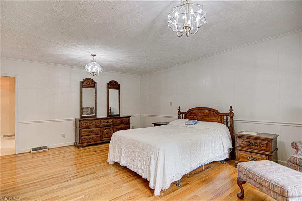 8495 Reynolda Road Pfafftown, NC 27040 - Photo 19 of 37 Gallery Image 19