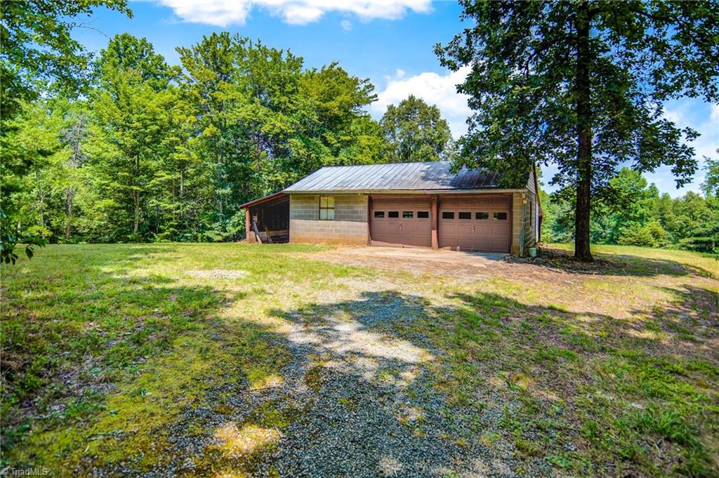 8495 Reynolda Road Pfafftown, NC 27040 - Photo 33 of 37 Gallery Image 33