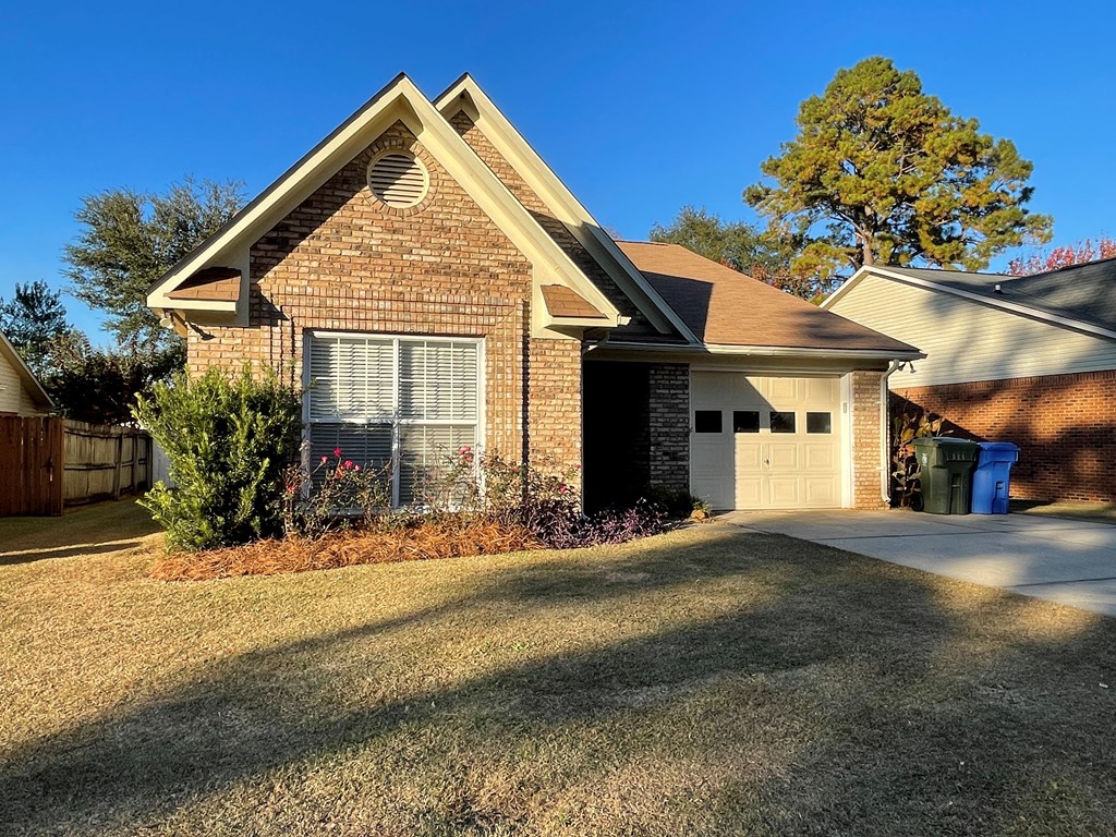 606 West Roxbury Road Dothan, AL 36305 - Photo 2 of 23