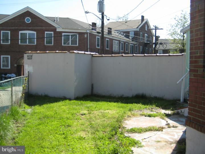 2831 North Constitution Road Camden, NJ 08104 - Photo 16 of 21 Garage