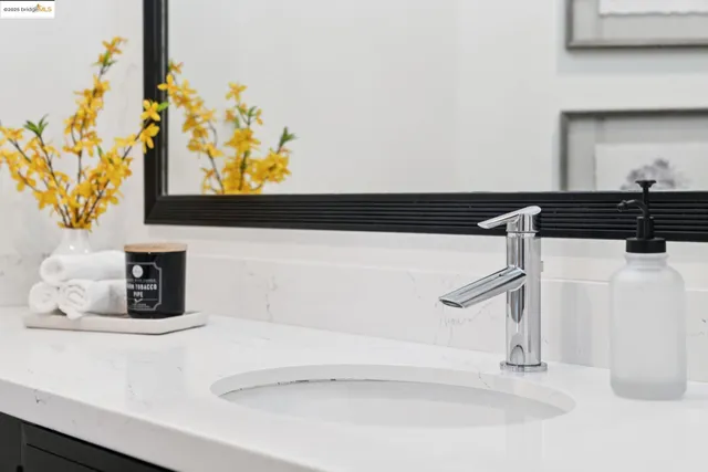 $599,000 | 325 Vernon Street, Unit 103, Oakland, CA 94610